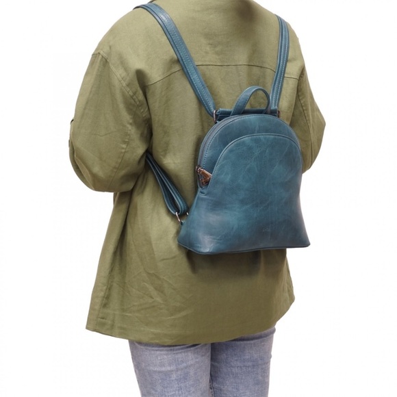 S-Q Vegan Leather Gaia Convertible Backpack - Camel Recycled SQ - Picture 4 of 9